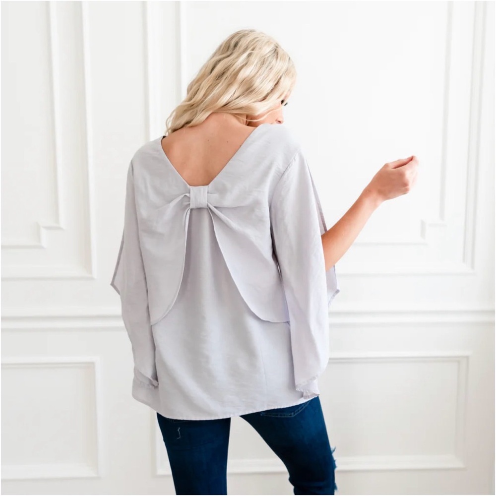 Red Boutique EUC Sealed With A Bow Light Grey Blouse